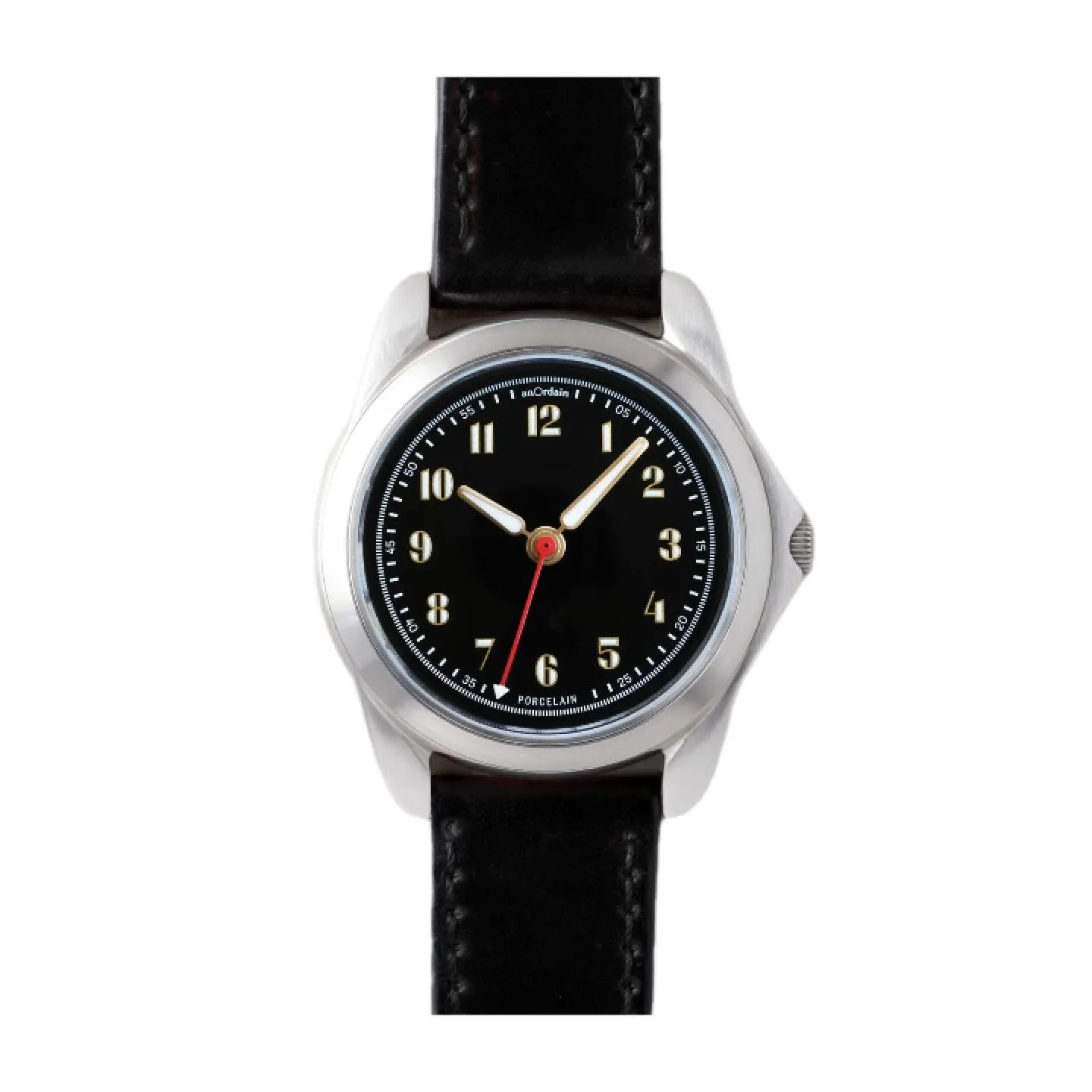 Reloj anOrdain Model 1 con esfera de esmalte negro brillante, números arábigos blancos y correa de piel negra.