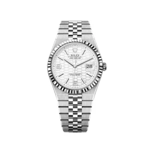 Reloj Rolex Oyster Perpetual Land-Dweller conceptual en acero con esfera blanca texturizada en patrón de panal, bisel estriado y brazalete Jubilee integrado.